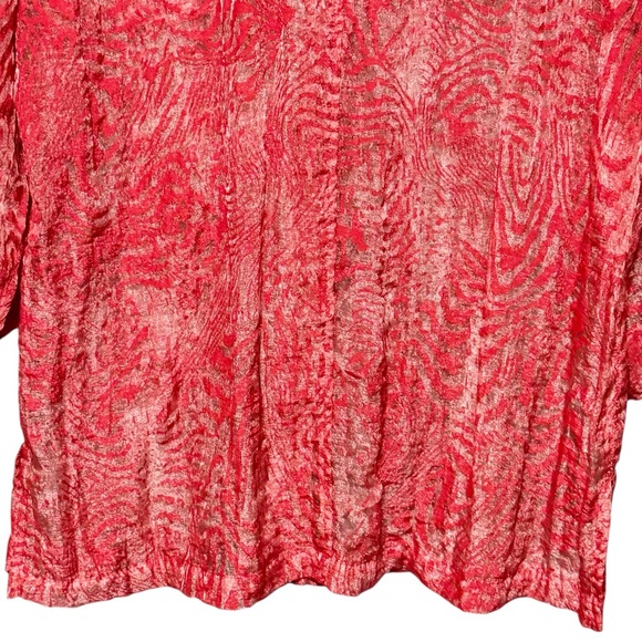 Chico’s Semi Sheer Animal Print 3/4 Sleeve Button Front Blouse Top - Picture 8 of 10